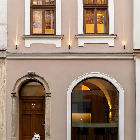 White Wolf Boutique Aparthotel