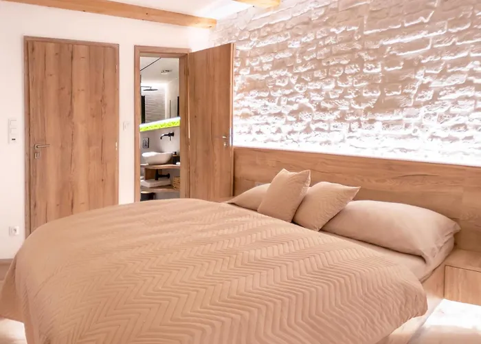 White Wolf Boutique Aparthotel