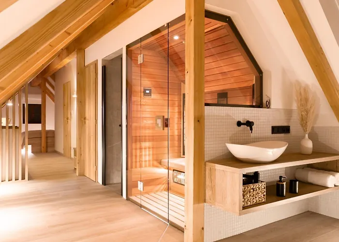 White Wolf Boutique Aparthotel 3*